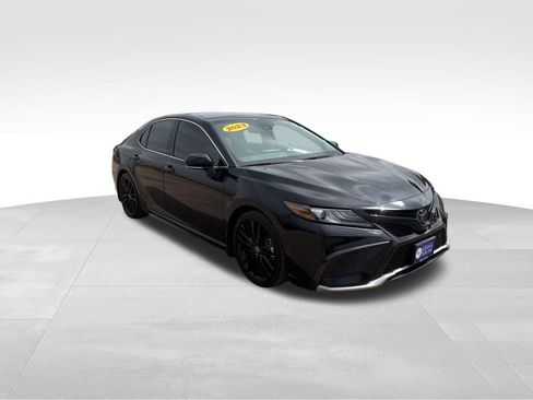 Used 2023 Toyota Camry XSE w/ Cold Weather Package image 5