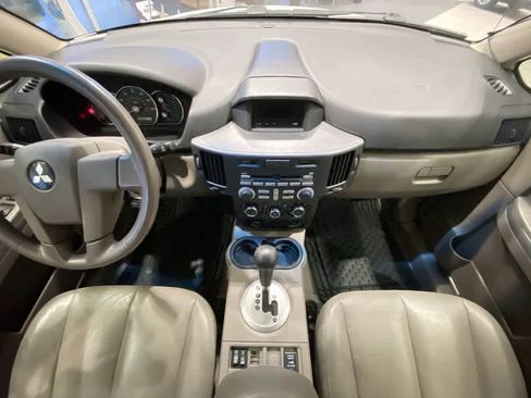 Used 2007 Mitsubishi Endeavor SE image 22