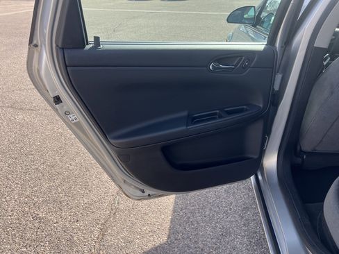Used 2007 Chevrolet Impala LT image 10