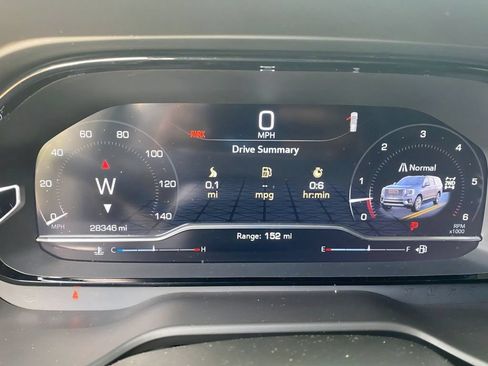 Used 2024 GMC Yukon XL Denali AWD/4WD image 17