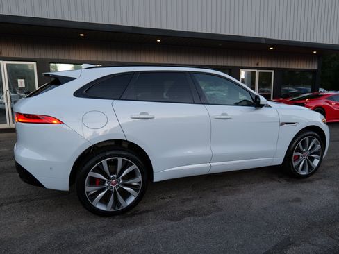 Used 2019 Jaguar F-PACE S image 68