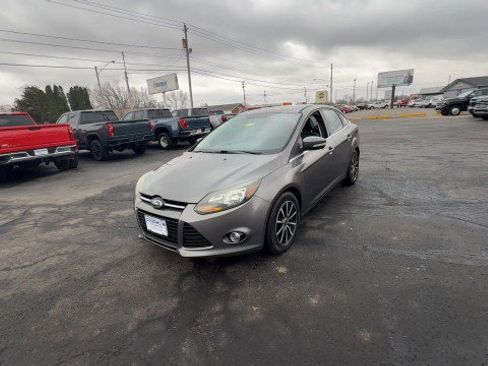 Used 2013 Ford Focus Titanium w/ Titanium Handling Pkg image 5
