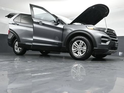 Certified 2021 Ford Explorer XLT w/ Equipment Group 202A AWD/4WD image 52