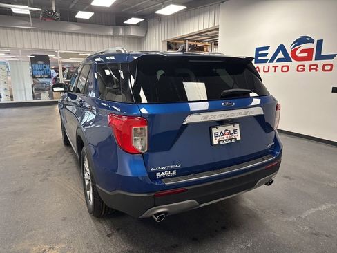 Used 2023 Ford Explorer Limited image 8