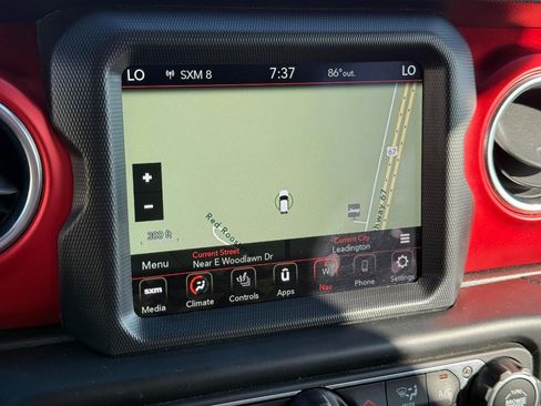 Used 2021 Jeep Gladiator Rubicon AWD/4WD image 17