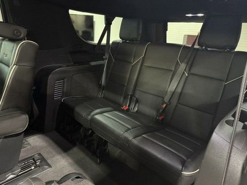 Used 2023 Cadillac Escalade ESV Premium Luxury w/ Performance Package image 26