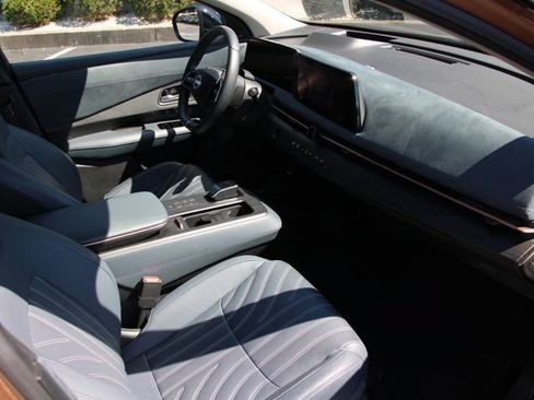 Certified 2024 Nissan Ariya AWD image 34