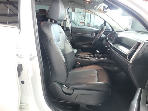 Used 2024 Kia Sorento S FWD image 13