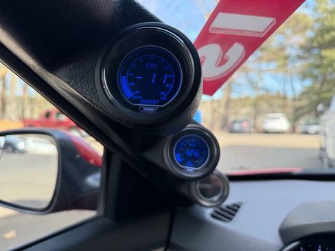 Used 2016 Hyundai Veloster Turbo FWD image 27