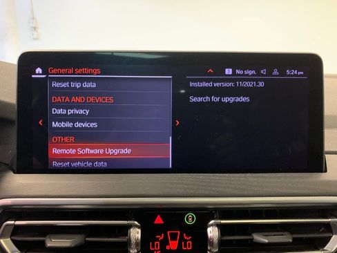 Used 2022 BMW X4 xDrive30i w/ M Sport Package 2 AWD/4WD image 32