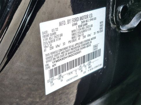 Certified 2022 Ford Explorer XLT w/ Equipment Group 202A image 33