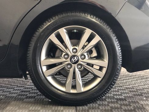 Used 2018 Hyundai Elantra SEL FWD image 18