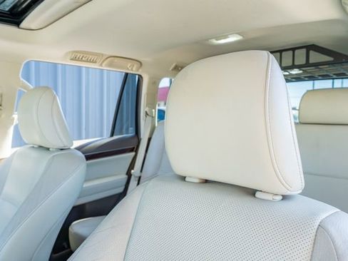 Used 2017 Lexus GX 460 Premium image 20