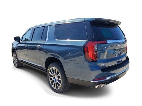 New 2026 GMC Yukon XL Denali image 4