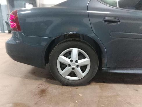 Used 2008 Pontiac Grand Prix w/ Premium Package FWD image 13