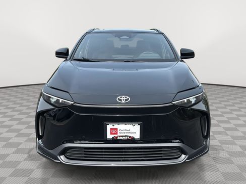 Used 2024 Toyota bZ4X AWD w/ Weather Package image 7