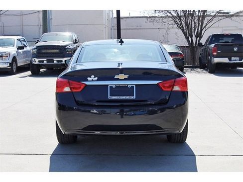 Used 2017 Chevrolet Impala LS image 3