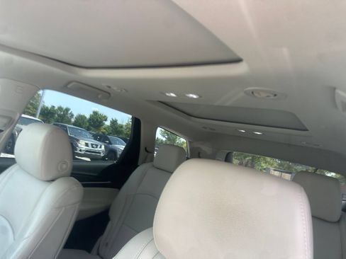 Used 2023 Buick Enclave Premium w/ Experience Buick Package AWD/4WD image 14
