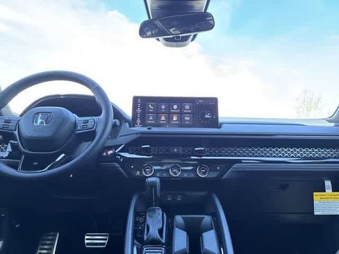 Certified 2025 Honda Accord Sport image 30