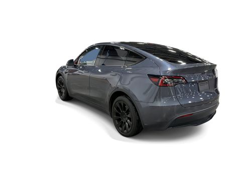 Certified 2023 Tesla Model Y Long Range AWD/4WD image 4