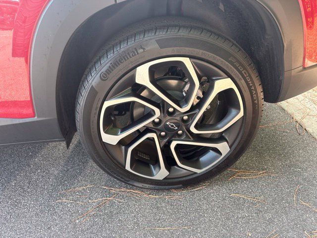 Used 2026 Chevrolet Trax RS w/ Driver Confidence Package FWD image 5
