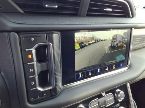 Used 2022 GMC Yukon Denali AWD/4WD image 19