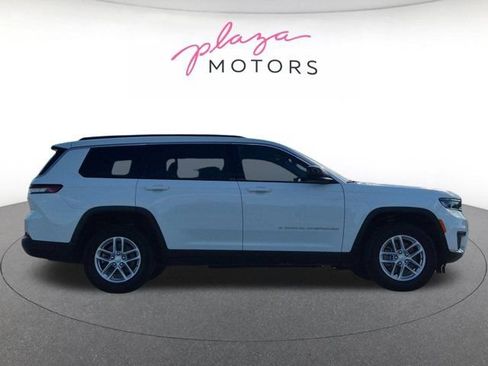 Used 2024 Jeep Grand Cherokee L Laredo AWD/4WD image 4