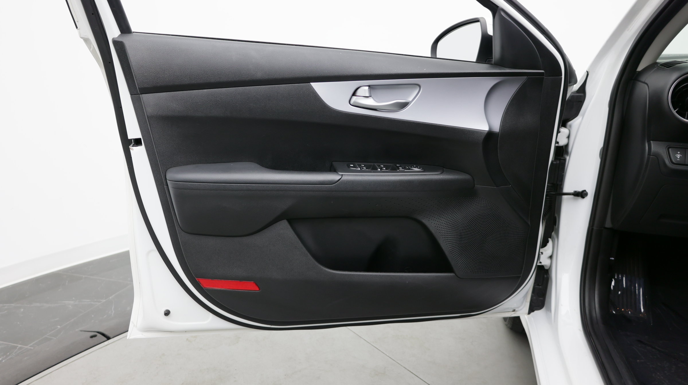 Used 2024 Kia Forte LXS FWD image 10