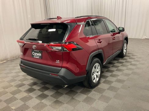 Used 2021 Toyota RAV4 LE image 4