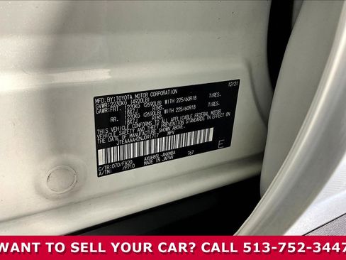 Used 2022 Toyota Venza LE AWD/4WD image 19