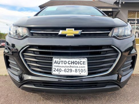 Used 2020 Chevrolet Trax LS image 24