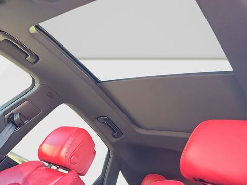 Used 2025 Audi SQ5 Premium Plus w/ Premium Plus Package image 28