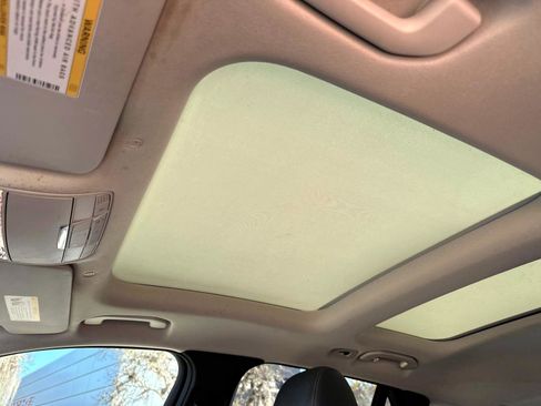 Used 2021 Mercedes-Benz GLC 300 image 30