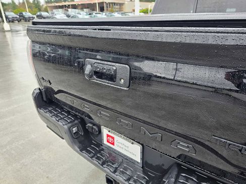 Certified 2022 Toyota Tacoma TRD Pro image 17