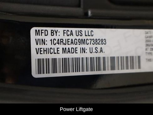 Used 2021 Jeep Grand Cherokee Laredo X image 22