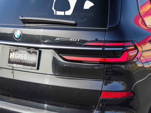 Used 2025 BMW X7 xDrive40i w/ M Sport Package image 8