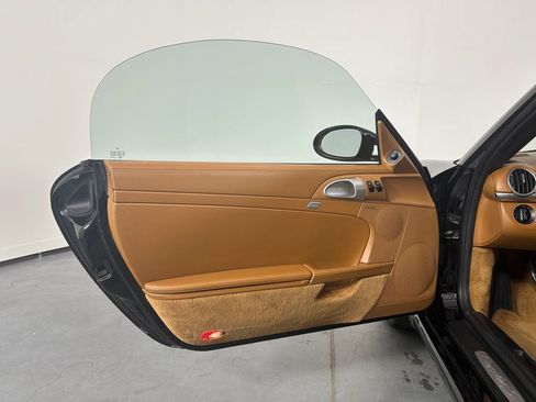 Used 2005 Porsche Boxster S RWD image 16