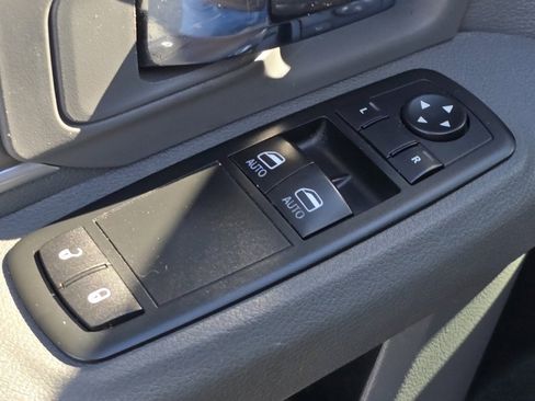 Used 2015 RAM 1500 Express w/ Black Ram 1500 Express Group image 18