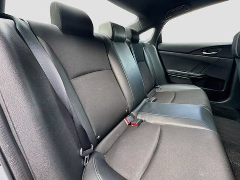 Used 2019 Honda Civic Sport image 27