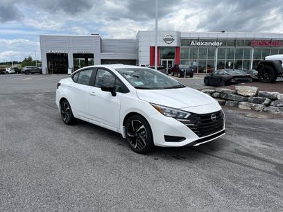 New 2025 Nissan Versa SR w/ Trunk Package