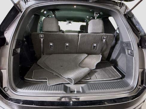 Used 2025 Honda Pilot Sport image 35