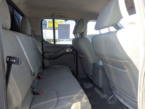 Used 2015 Nissan Frontier SV w/ SV Value Truck Package image 27