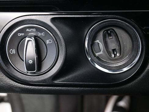 Used 2019 Porsche 911 Carrera T w/ Carrera T Interior Package image 21