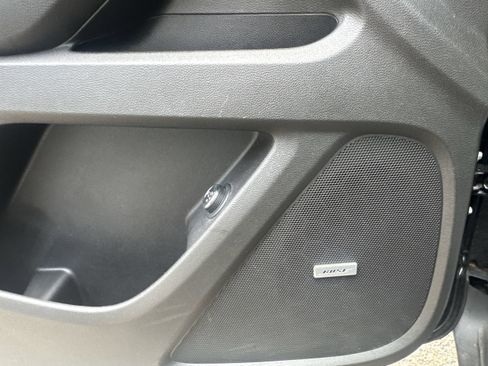 Used 2021 Chevrolet Traverse LT w/ LT Premium Package image 25