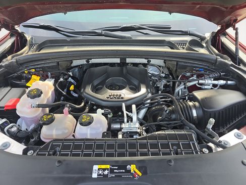 Used 2023 Jeep Grand Cherokee Overland w/ Advanced Protech Group III image 29