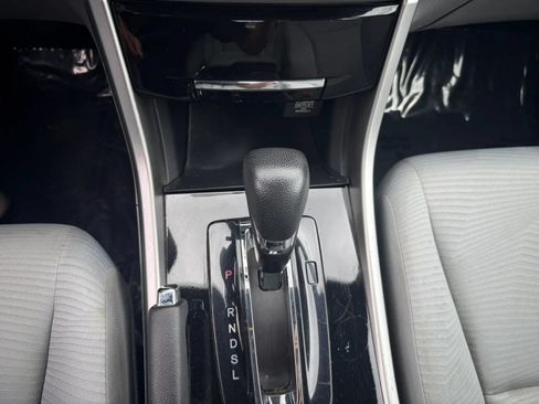 Used 2016 Honda Accord LX image 28