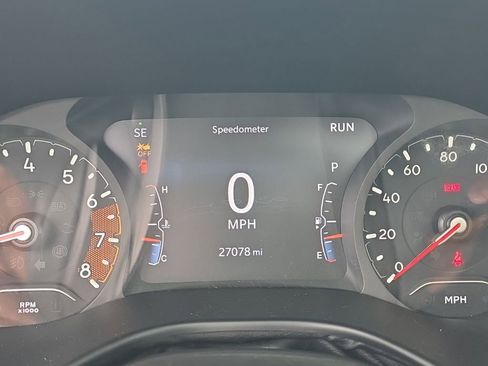 Used 2023 Jeep Compass Latitude w/ Sun and Sound Group AWD/4WD image 18