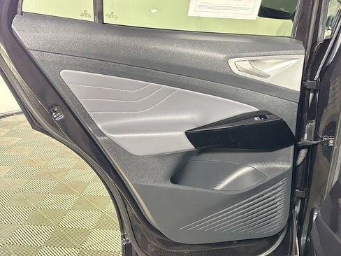 Used 2023 Volkswagen ID.4 Pro S image 19