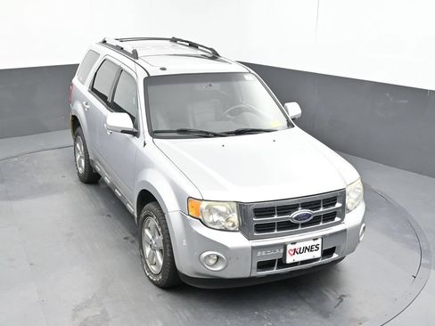 Used 2010 Ford Escape Limited AWD/4WD image 17