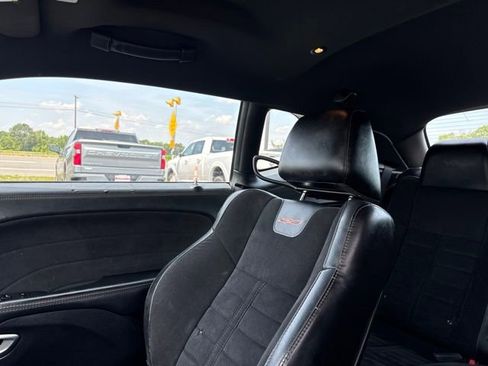 Used 2020 Dodge Challenger R/T RWD image 29